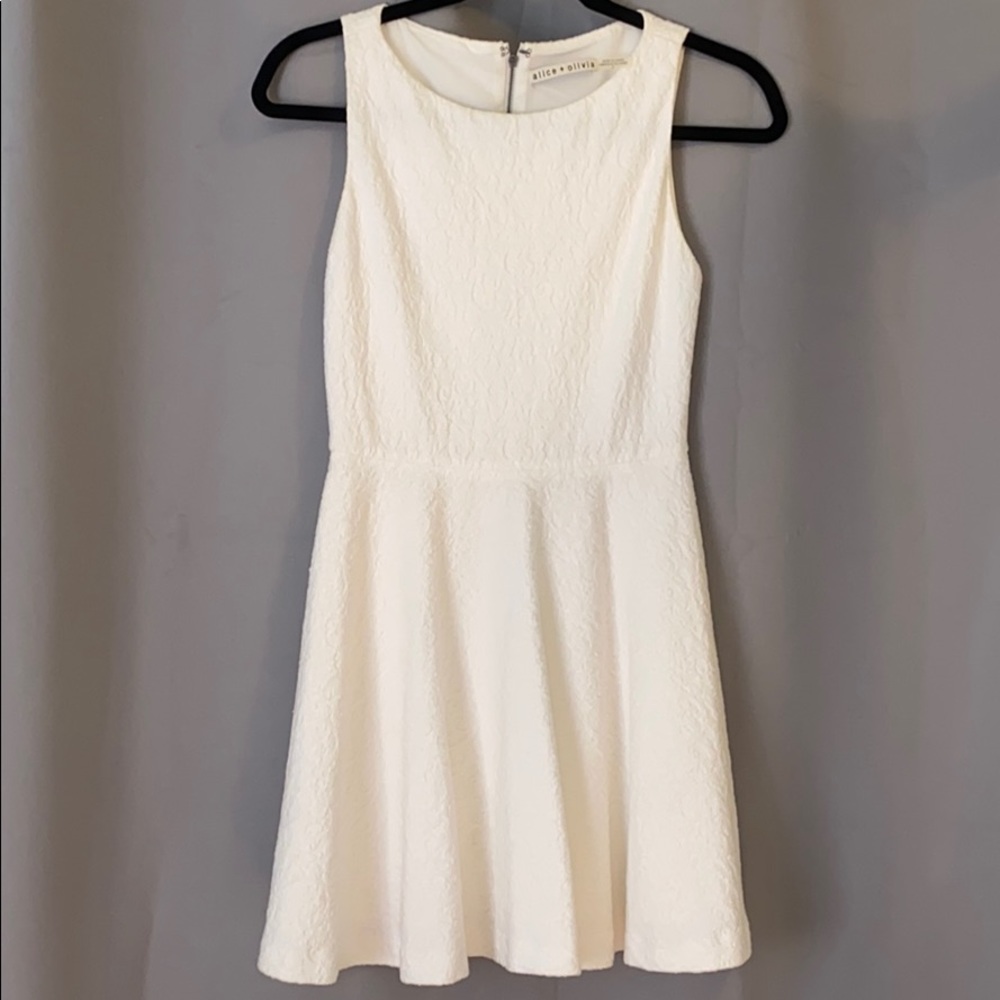 Alice + Olivia Dress💫